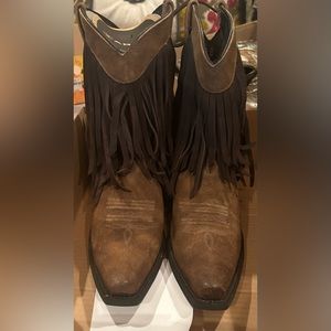 Never worn Ariat Boots
